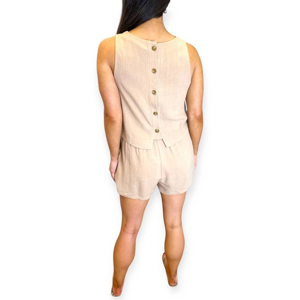 NEW SADIE & SAGE shoreline high neck back button down relaxed tank top in tan - Picture 4 of 4